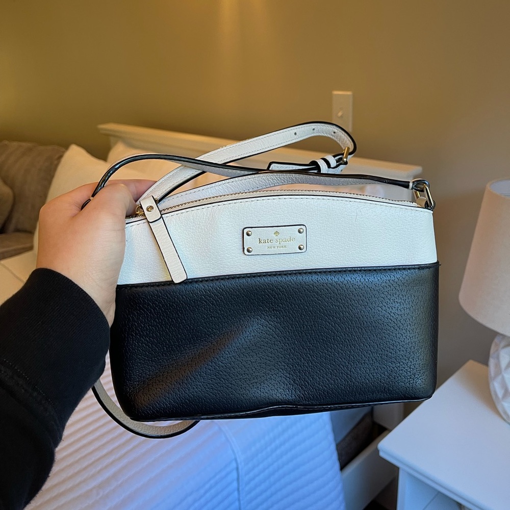 Free shipping! ♠️ Kate Spade Crossbody Shoulder Bag